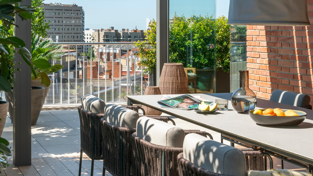Terraza y balcón Terraza y balcón | The Room Living