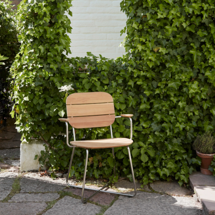 Lilium Armchair | The Room Living